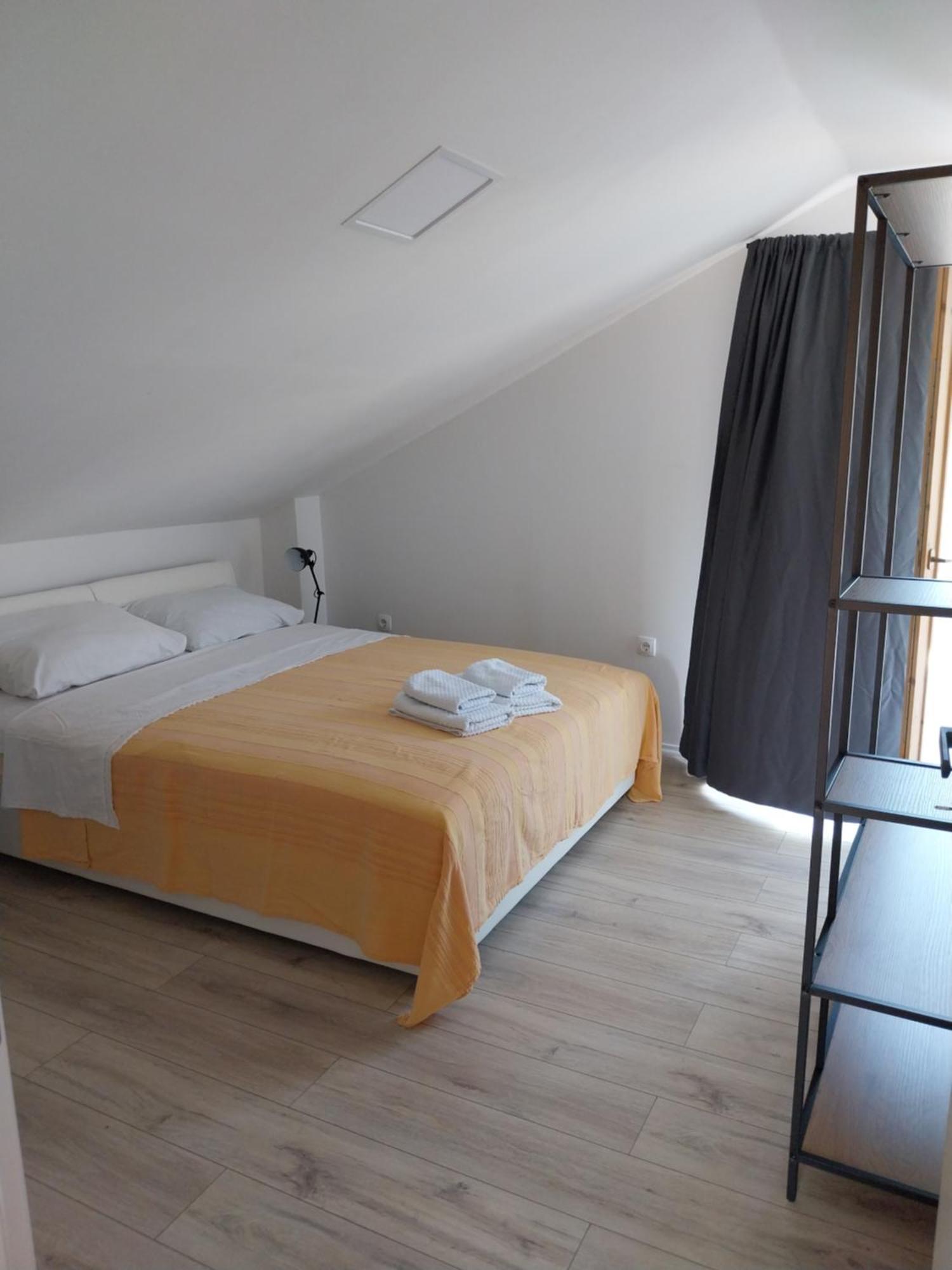 Conclavia Apartman *